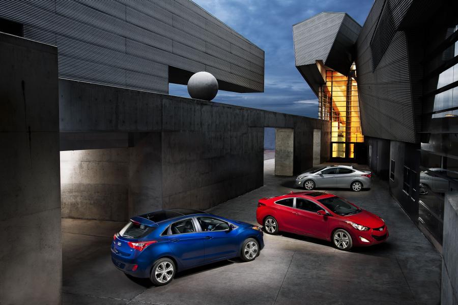  Hyundai Elantra GT 2012 года  (фото 48 из 151)